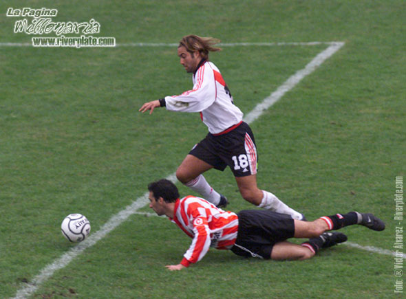 Estudiantes LP vs. River Plate (AP 2000) 7