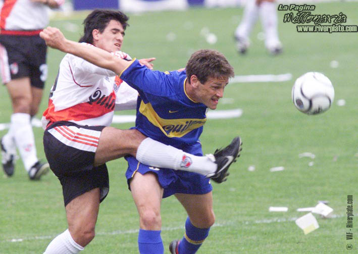 River Plate vs. Boca Juniors (AP 2000) 8