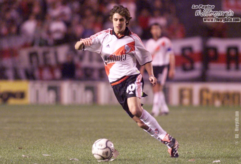 Racing Club vs. River Plate (AP 2000) 3