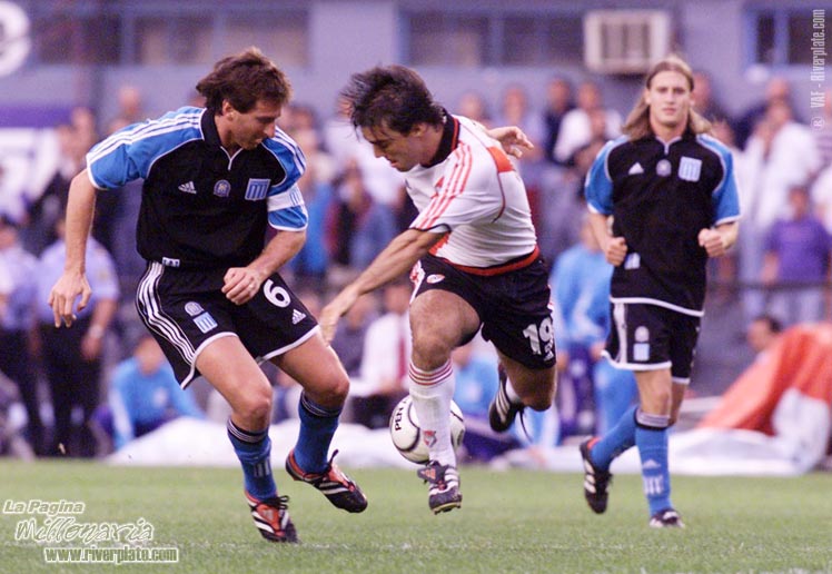 Racing Club vs. River Plate (AP 2000) 8
