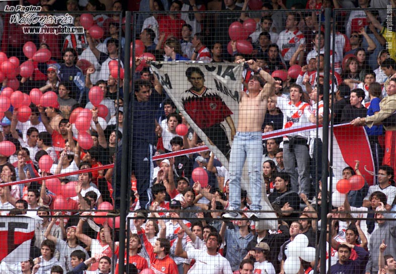 Racing Club vs. River Plate (AP 2000) 19