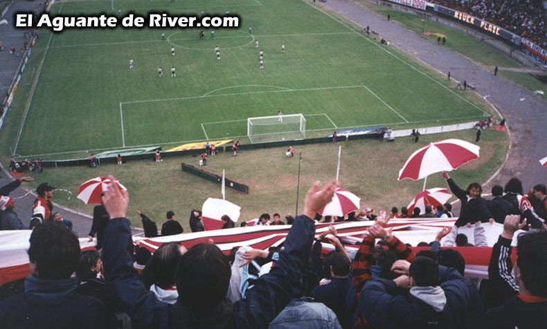 River Plate vs. Racing Club (CL 2001) 3