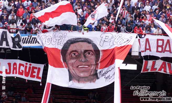 River Plate vs Estudiantes LP (AP 2001) 14