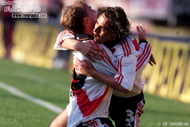 River Plate vs Boca Juniors (AP 2001) 3