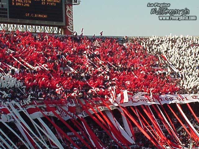 River Plate vs Boca Juniors (AP 2001) 8