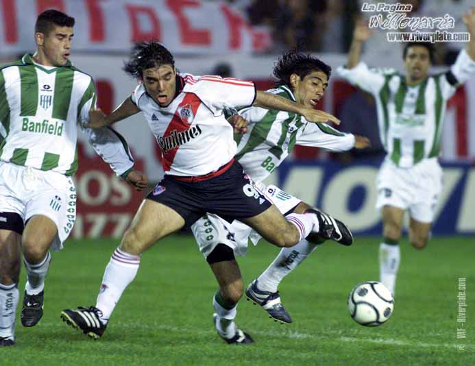 Banfield vs River Plate (AP2001) 5