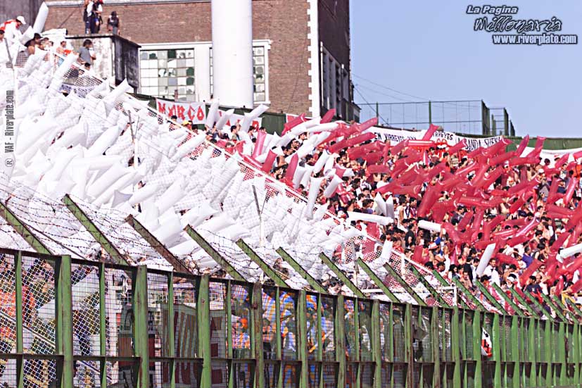 Argentinos Jrs vs River Plate (AP 2001) 8