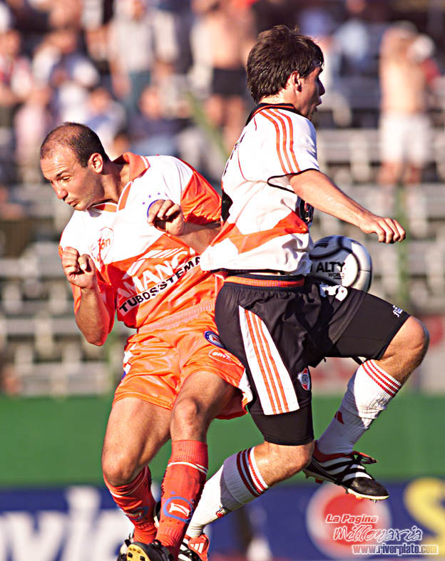 Argentinos Jrs vs River Plate (AP 2001) 10