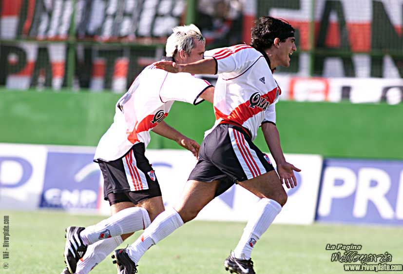 Argentinos Jrs vs River Plate (AP 2001) 20