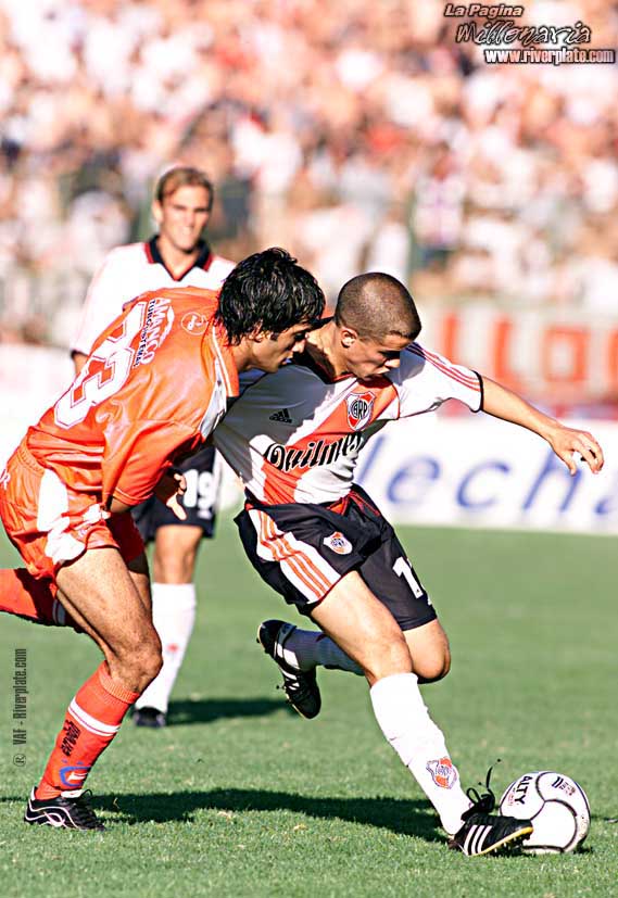 Argentinos Jrs vs River Plate (AP 2001) 23