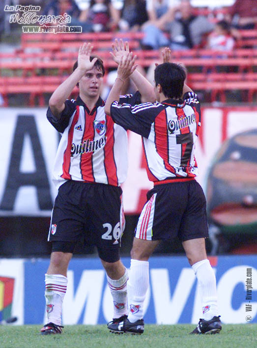 River Plate vs. Argentinos Jrs (CL 2001) 4