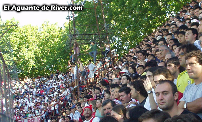 Estudiantes LP vs River Plate (CL 2002) 3