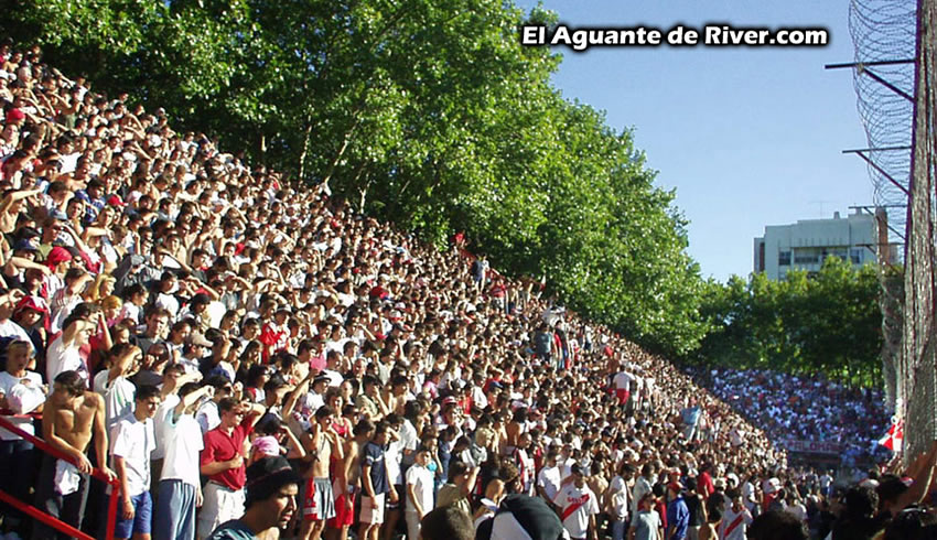 Estudiantes LP vs River Plate (CL 2002) 4