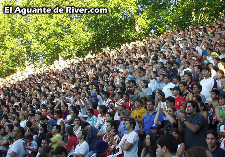 Estudiantes LP vs River Plate (CL 2002) 5