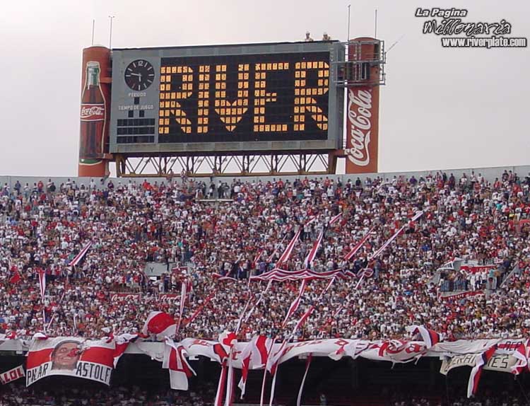 River Plate vs Banfield (CL 2002) 4