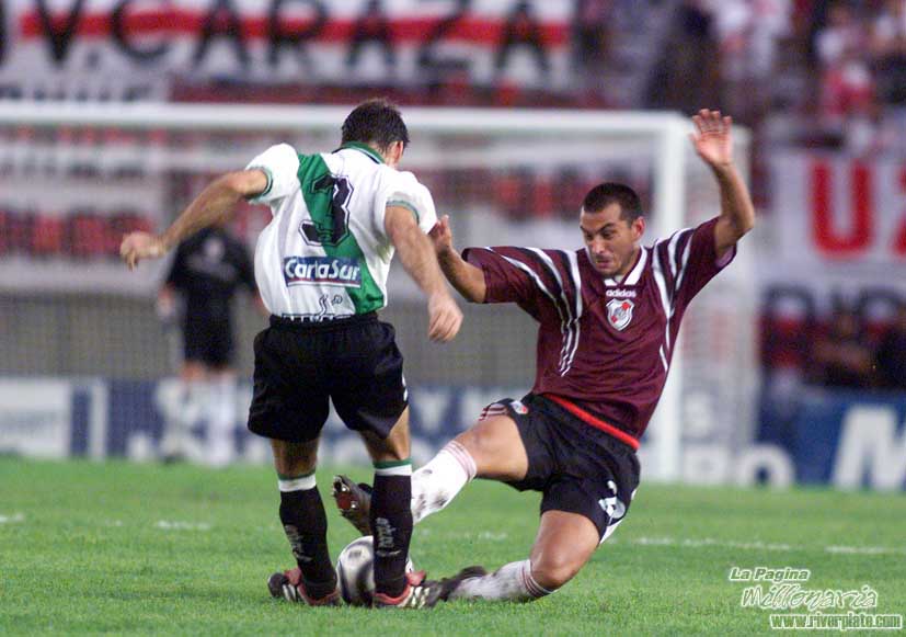 River Plate vs Banfield (CL 2002) 19