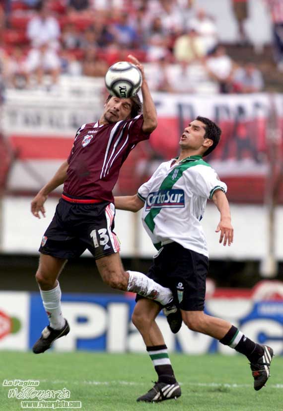 River Plate vs Banfield (CL 2002) 23