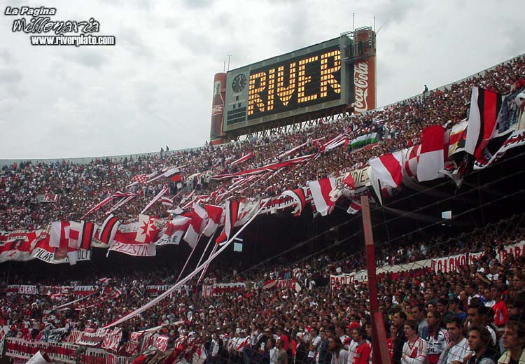 River Plate vs Racing Club (CL 2002) 2