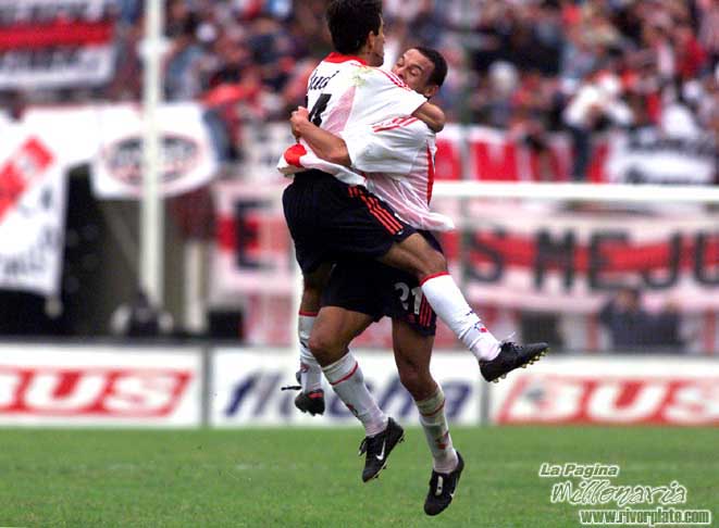 River Plate vs Racing Club (CL 2002) 29