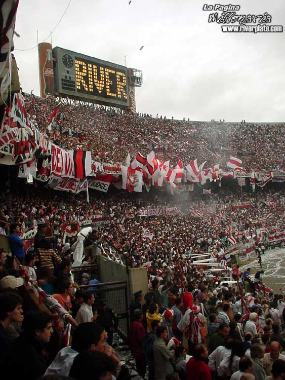 River Plate vs Boca Juniors (AP 2002) 3