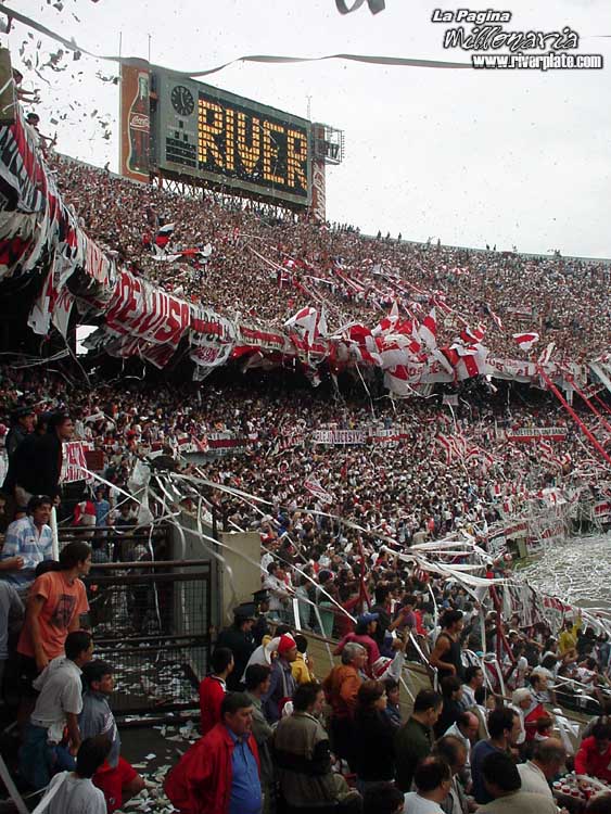 River Plate vs Boca Juniors (AP 2002) 6