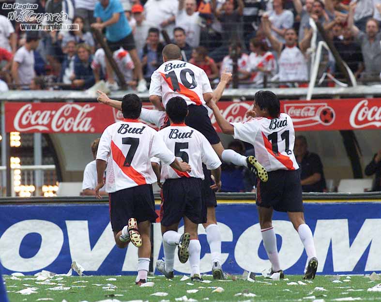 River Plate vs Boca Juniors (AP 2002) 11