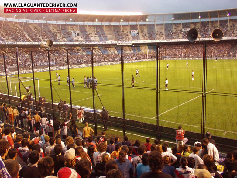 Racing Club vs River Plate (AP 2002) 5