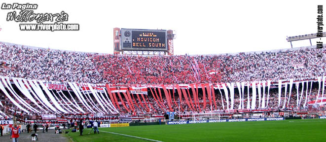 River Plate vs Argentinos Jrs (CL 2002) 7