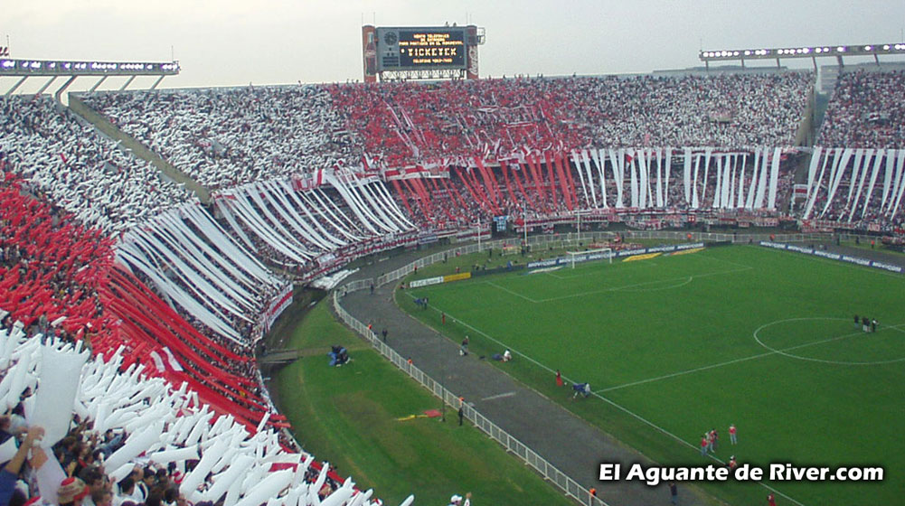 River Plate vs Argentinos Jrs (CL 2002) 34