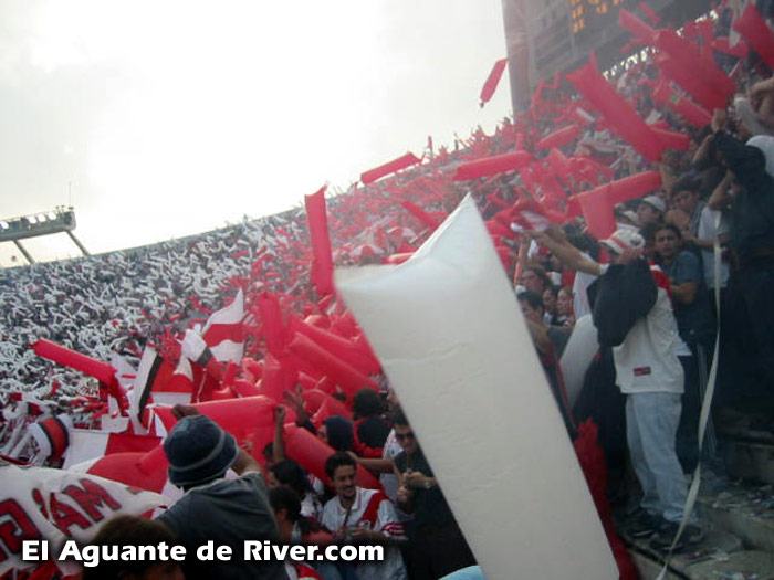 River Plate vs Argentinos Jrs (CL 2002) 24