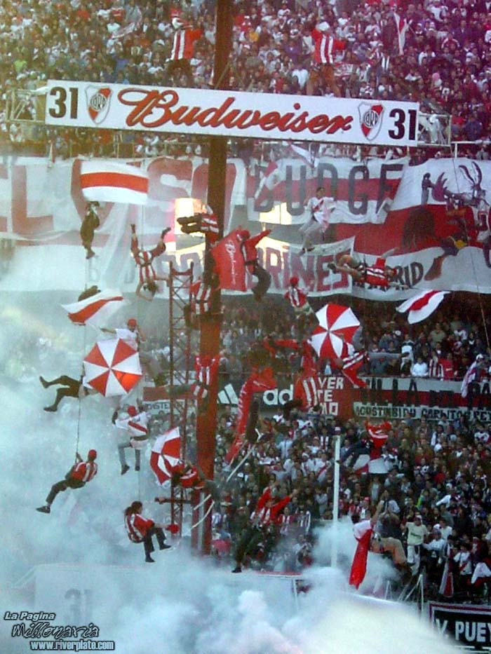 River Plate vs Racing Club (CL 2003) 85
