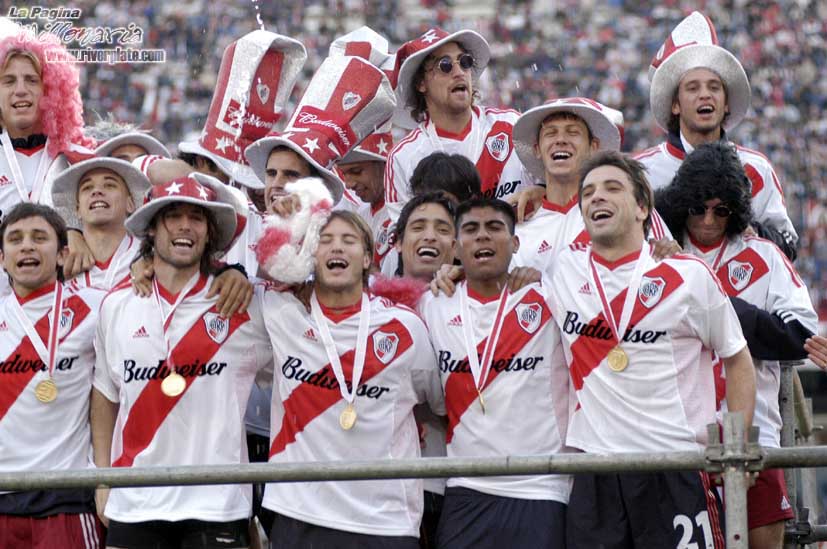 River Plate vs Racing Club (CL 2003) 106