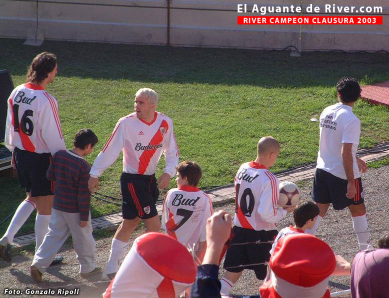 River Plate vs Racing Club (CL 2003) 123