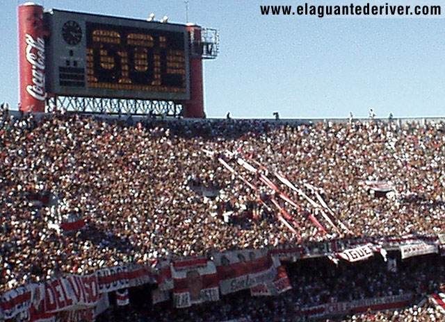 River Plate vs Banfield (CL 2004) 3