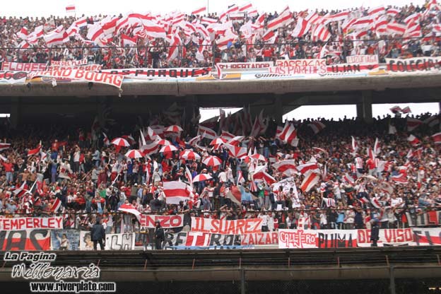 Boca Juniors vs River Plate (CL 2004) 12