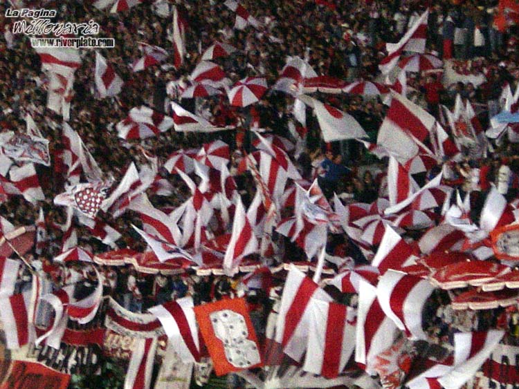 River Plate vs Boca Juniors (LIB 2004) 9