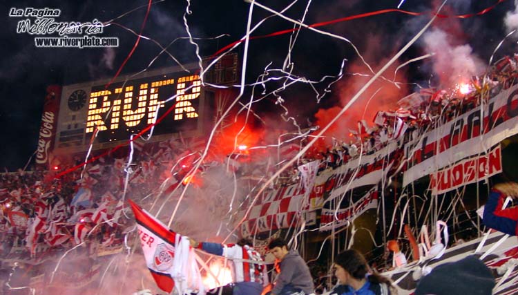 River Plate vs Boca Juniors (LIB 2004) 12