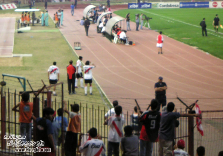 Instituto (Cba.) vs. River Plate (AP 2004) 1