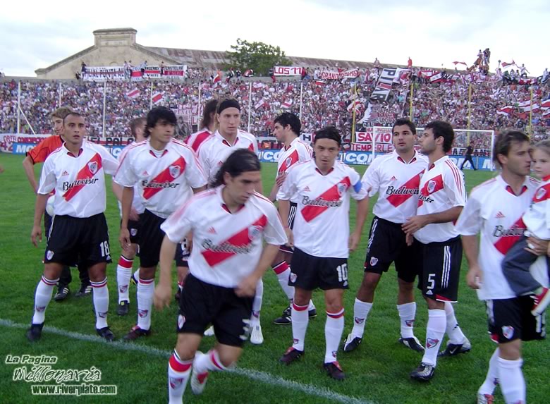 Olimpo vs. River Plate (AP 2004) 1