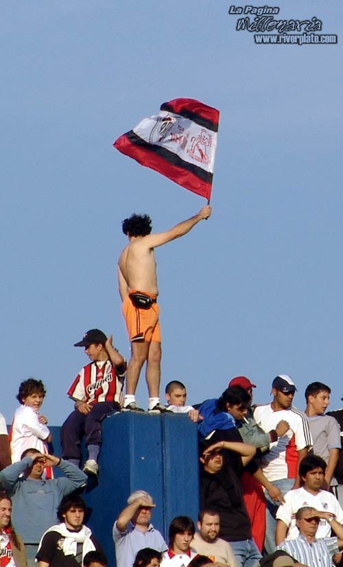 River Plate vs Colon Sta. Fe (AP 2005) 2
