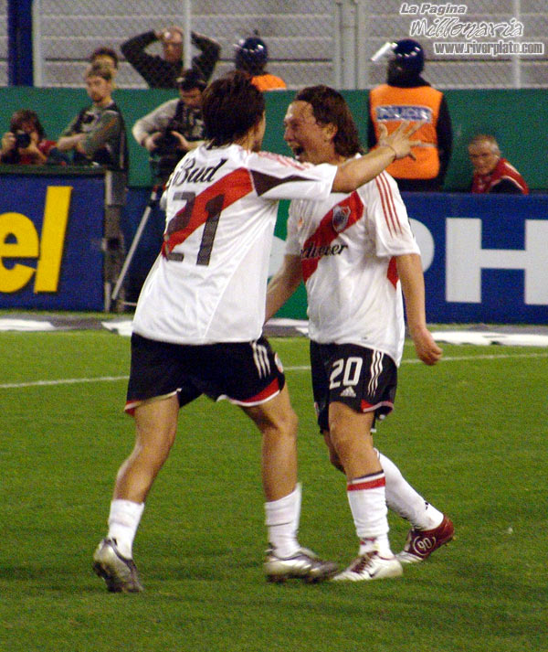 River Plate vs Colon Sta. Fe (AP 2005) 5