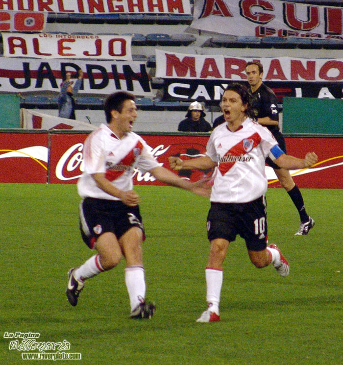 River Plate vs Colon Sta. Fe (AP 2005) 8