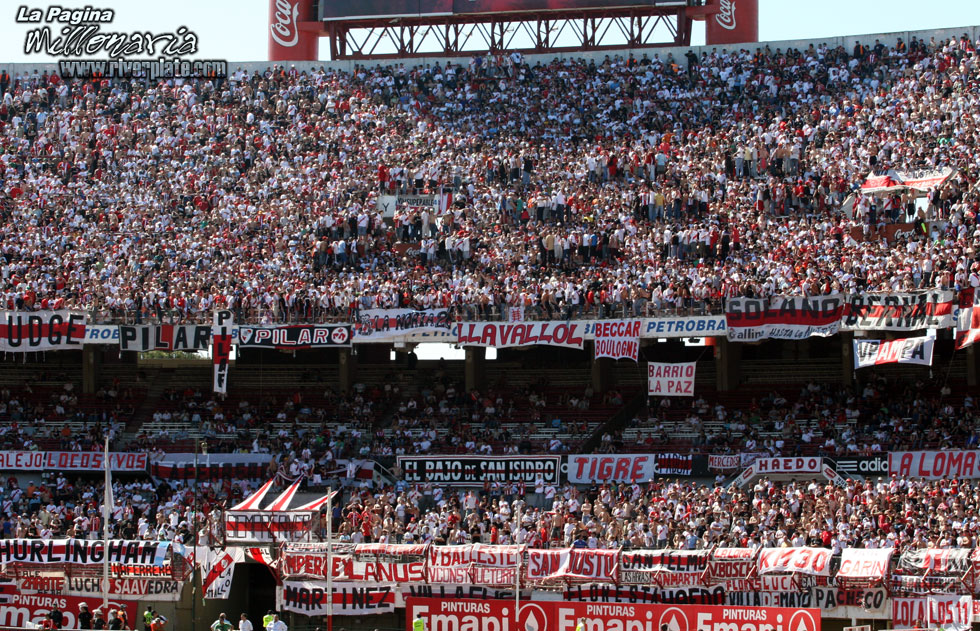 River Plate vs Rosario Central (AP 2007) 12
