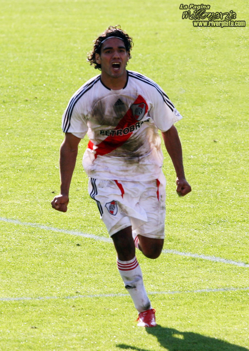 River Plate vs Rosario Central (AP 2007) 16