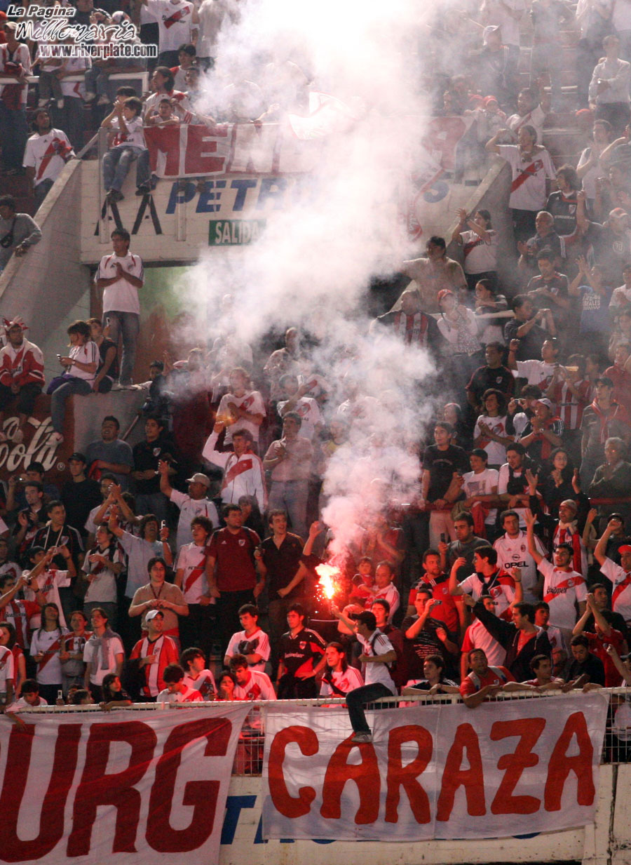River Plate vs Defensor Sporting (SUD 2007) 20