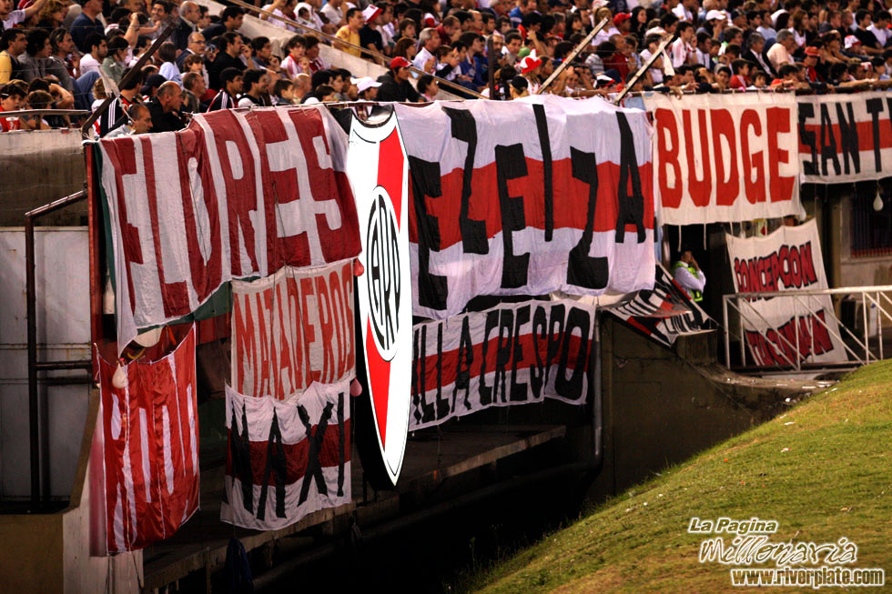 River Plate vs Defensor Sporting (SUD 2007) 25