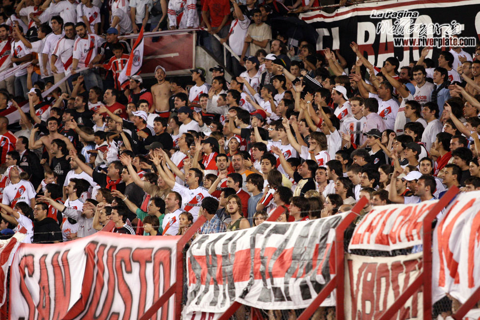 River Plate vs Defensor Sporting (SUD 2007) 26