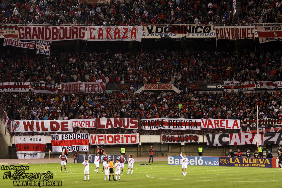 River Plate vs Arsenal (SUD 2007) 25