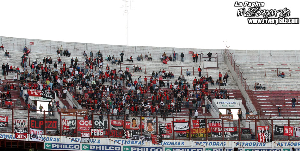 River Plate vs Colon Sta. Fe (Ap 2007) 34