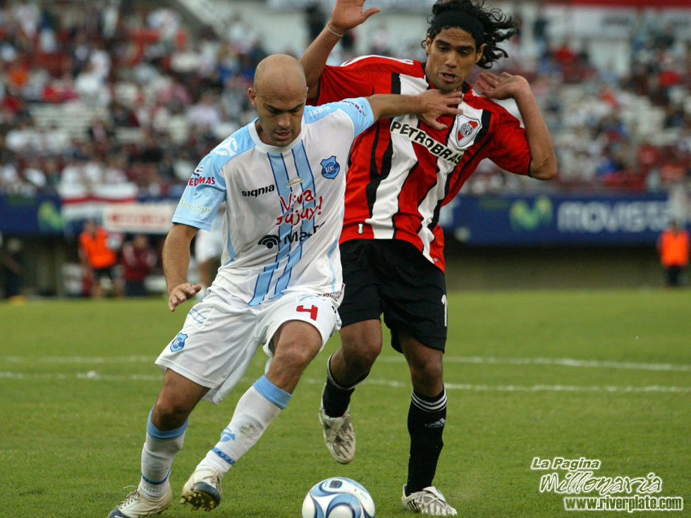River Plate vs Gimnasia Jujuy (CL 2008) 4